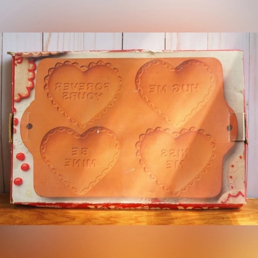 Vintage 90s Heart Cookie Valentine Mold Terra Cotta Bakeware by Boston Warehouse